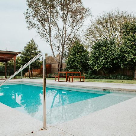 Nagambie Waterfront Motel Екстер'єр фото