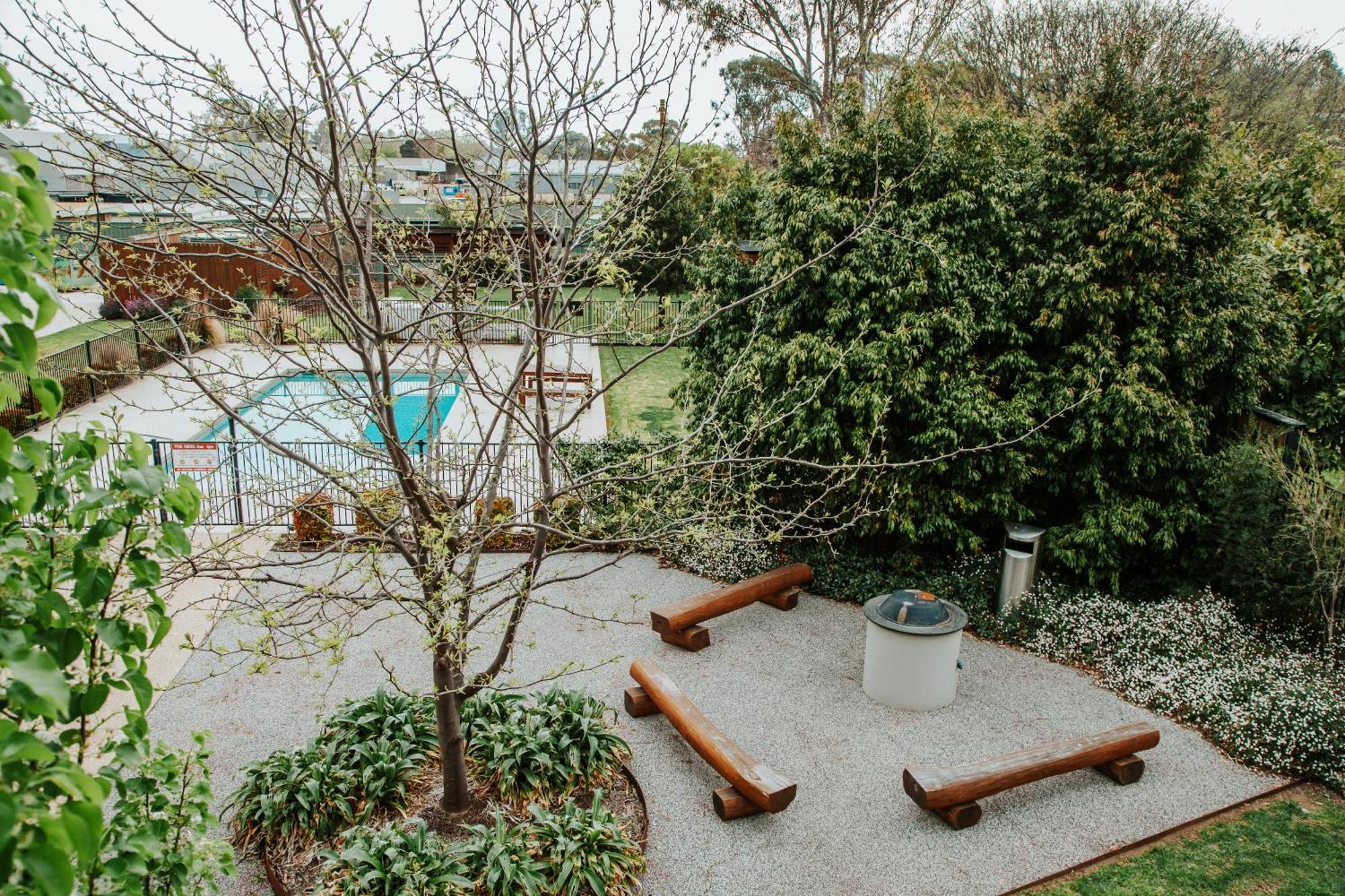 Nagambie Waterfront Motel Екстер'єр фото