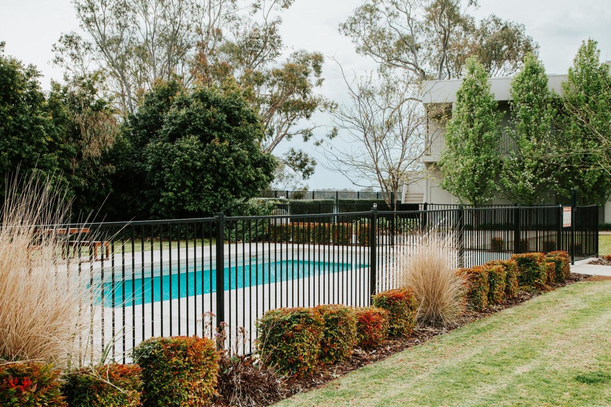 Nagambie Waterfront Motel Екстер'єр фото
